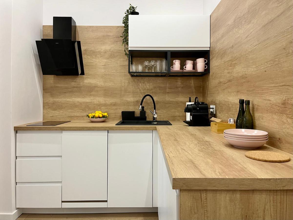 Luna Apartments イェレニャ・グーラ エクステリア 写真