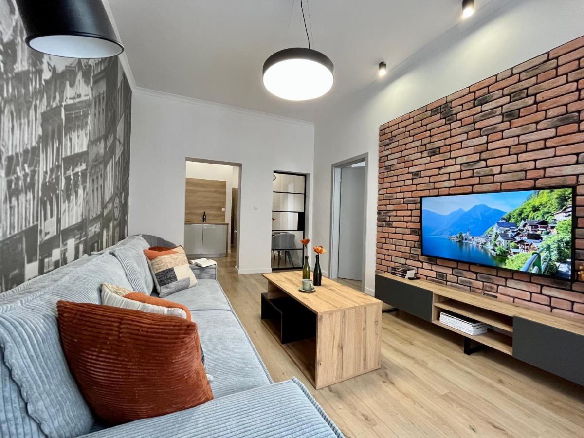 Luna Apartments イェレニャ・グーラ エクステリア 写真