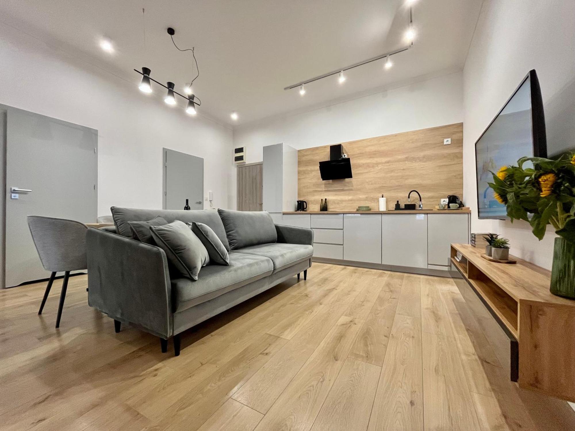 Luna Apartments イェレニャ・グーラ エクステリア 写真